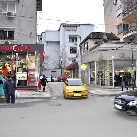 Elior Tirana