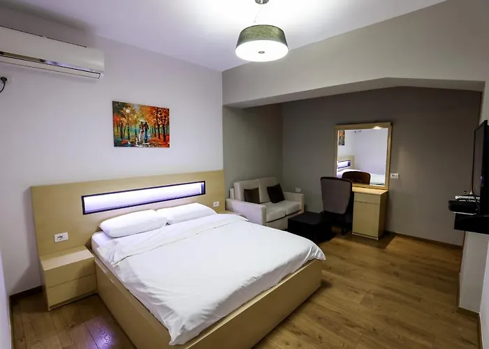Elior Tirana