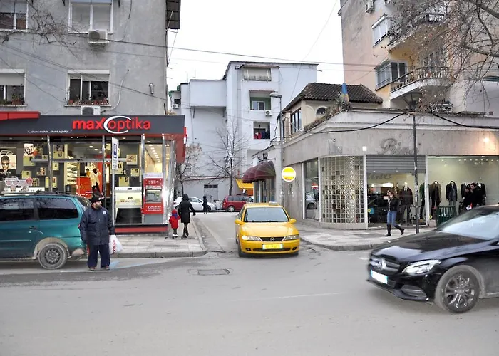 Elior Tirana